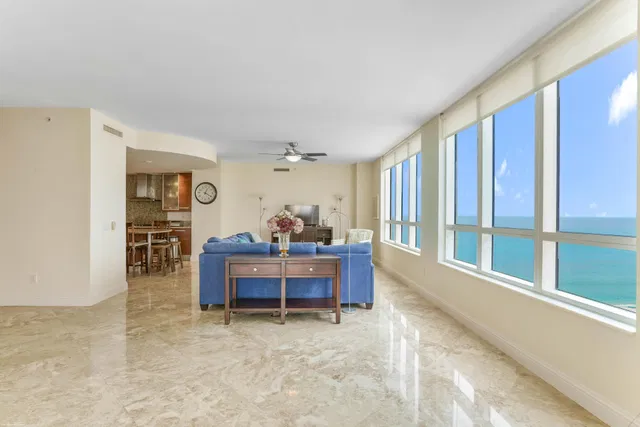 Renaissance on the Ocean Unit 1450 photo 20