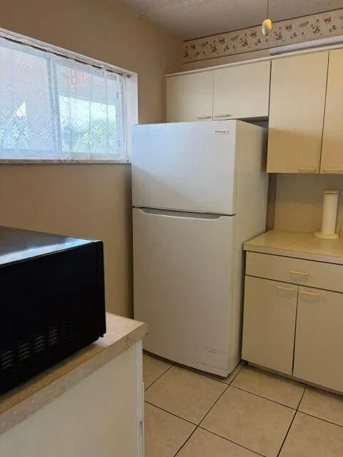 Unit 202 photo 3