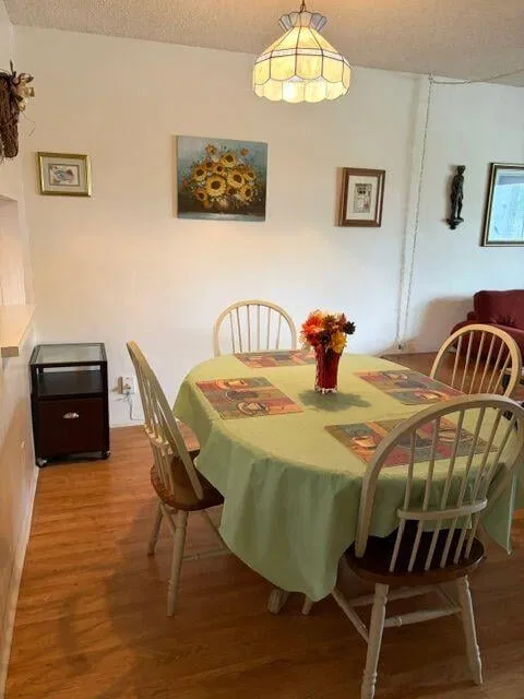 Unit 202 photo 7