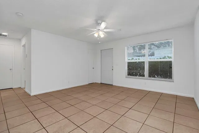 Downtown West Palm Beach Unit B photo 5