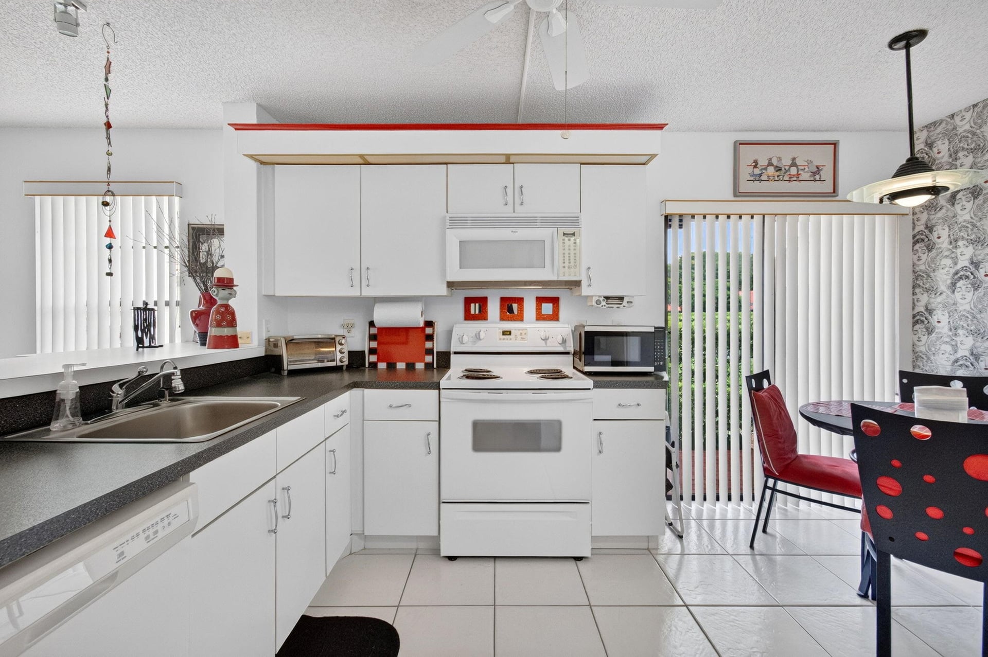 Unit 102 photo 20