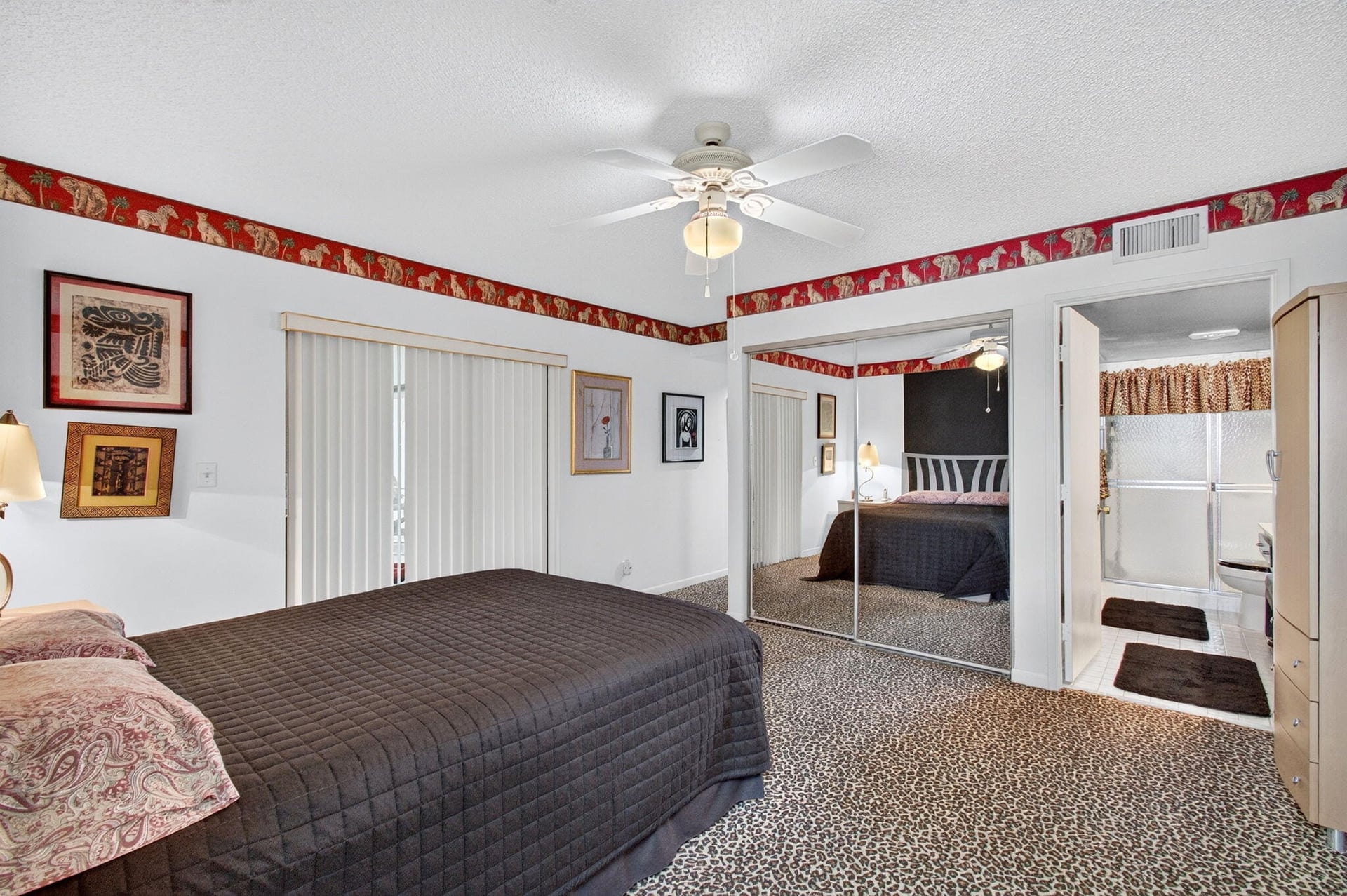 Unit 102 photo 32