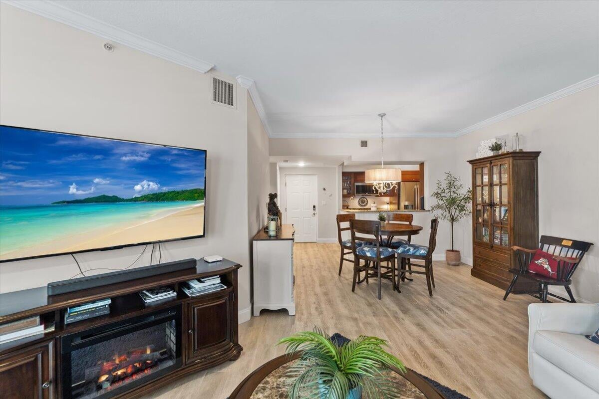 Harborage Yacht Club Unit 201 photo 12