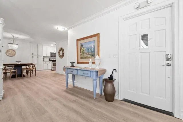 Residence photo 5
