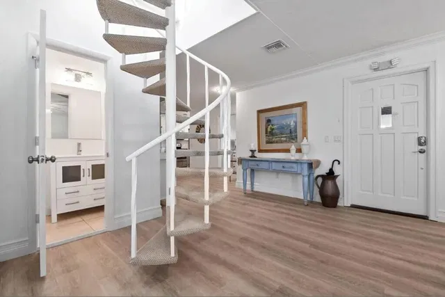 Residence photo 6