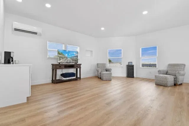 Residence photo 17