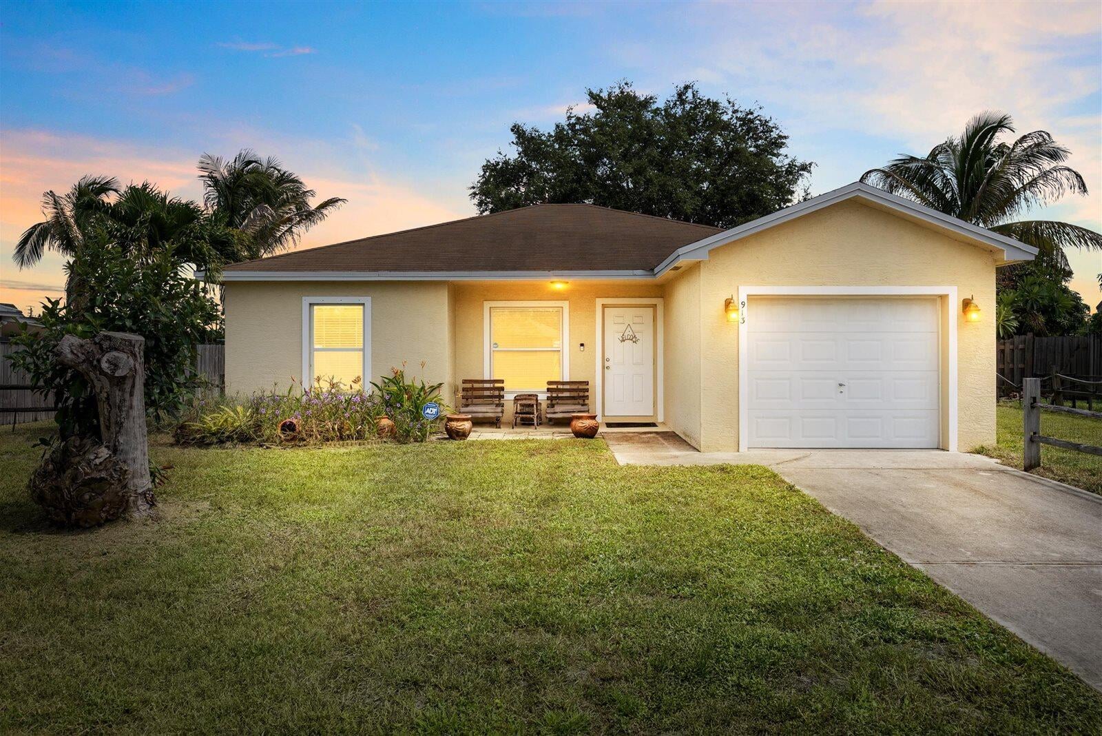 Residence photo 2