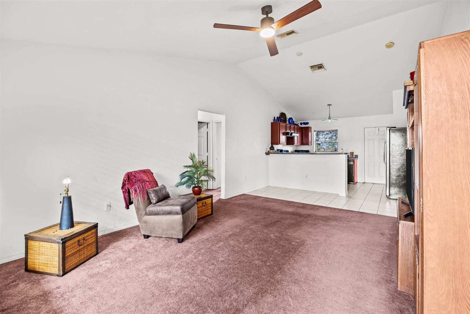 Residence photo 5