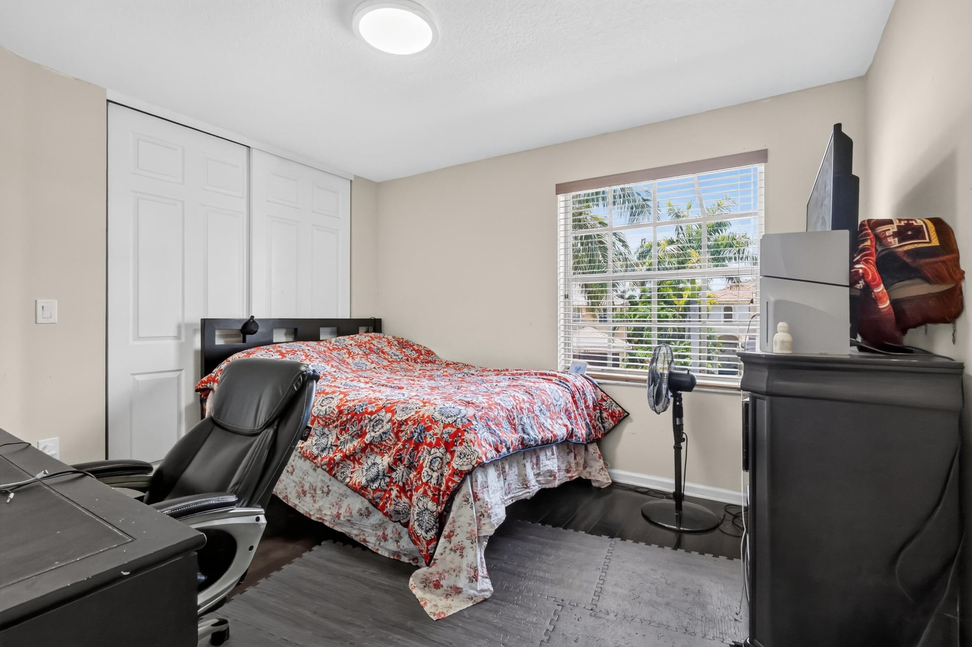 Residence photo 32