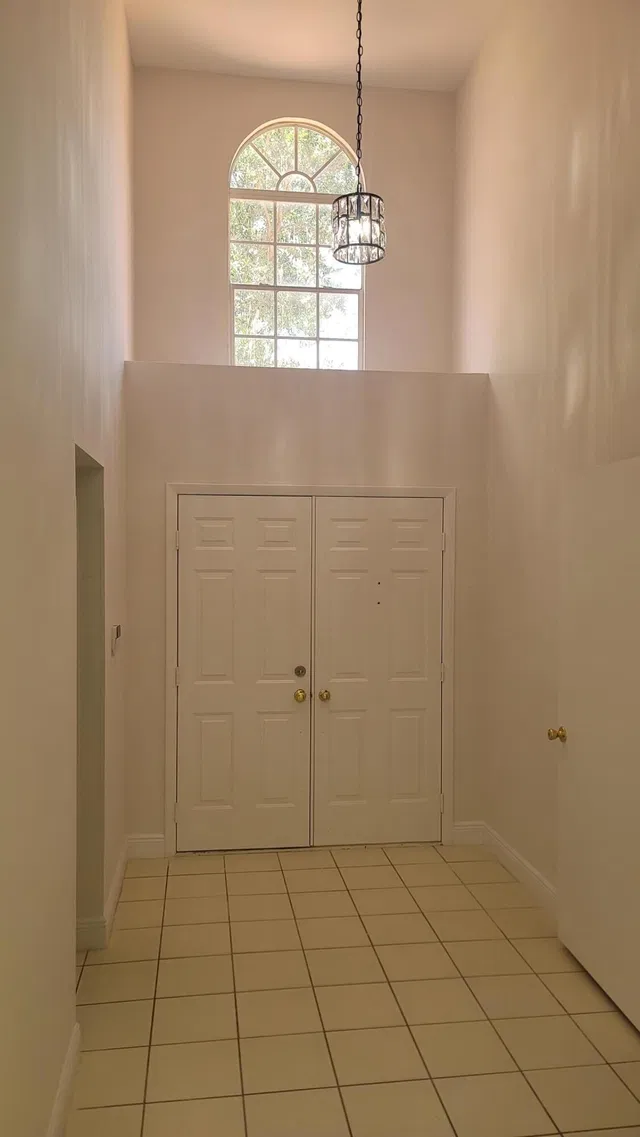 Residence photo 2