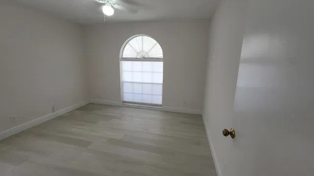 Residence photo 14