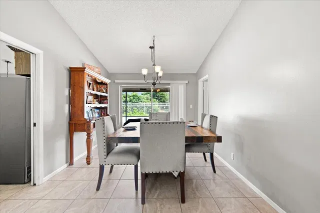 Residence photo 11