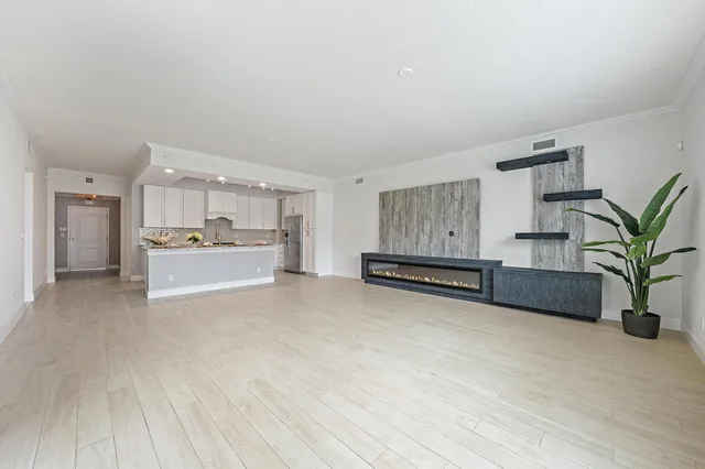 Residence photo 9