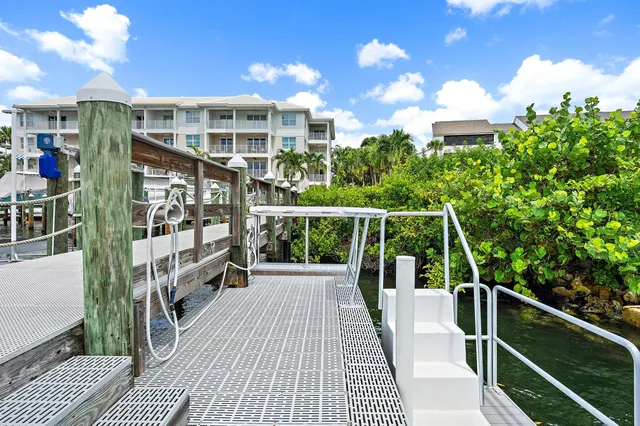 Residence photo 28