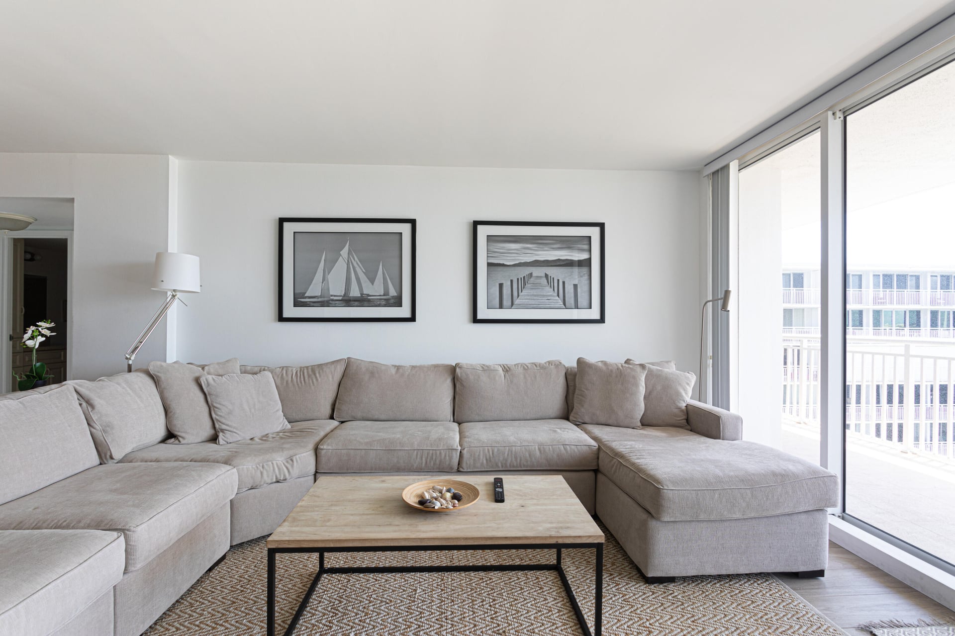Barclay Condo Unit 818 photo 7