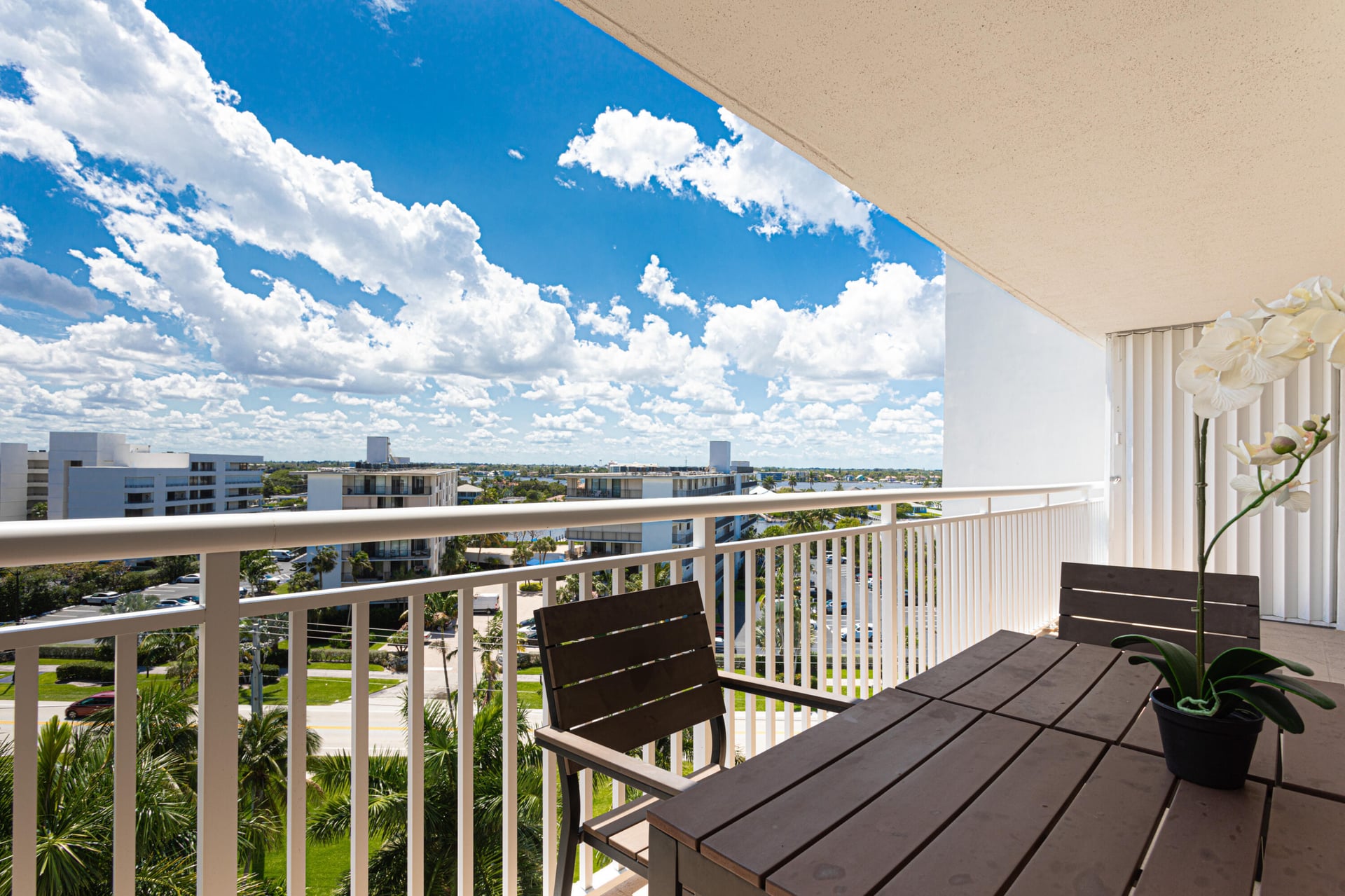 Barclay Condo Unit 818 photo 18