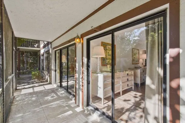 Unit 230 photo 17