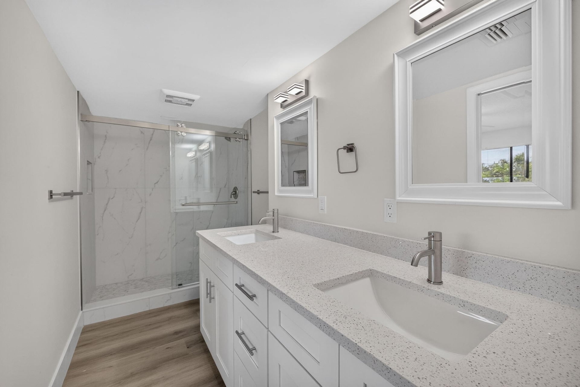 Unit 10-205 photo 21