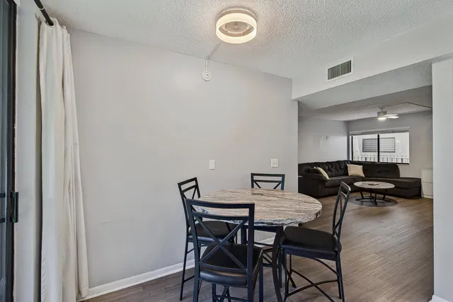 Unit 214 photo 9
