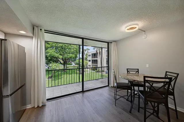 Unit 214 photo 11