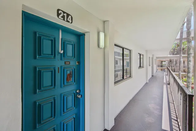Unit 214 photo 24