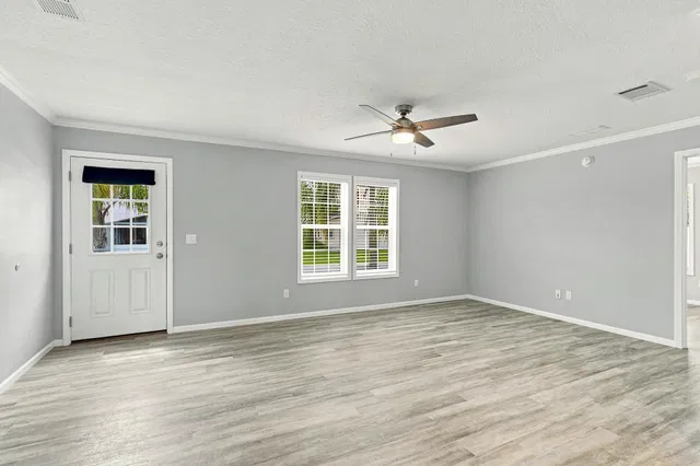 Residence photo 5