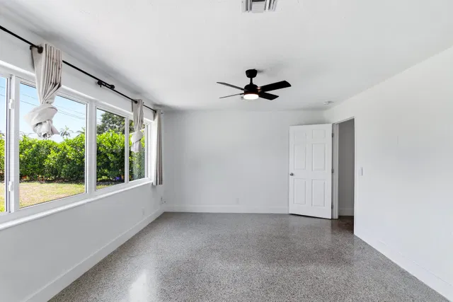 Residence photo 7