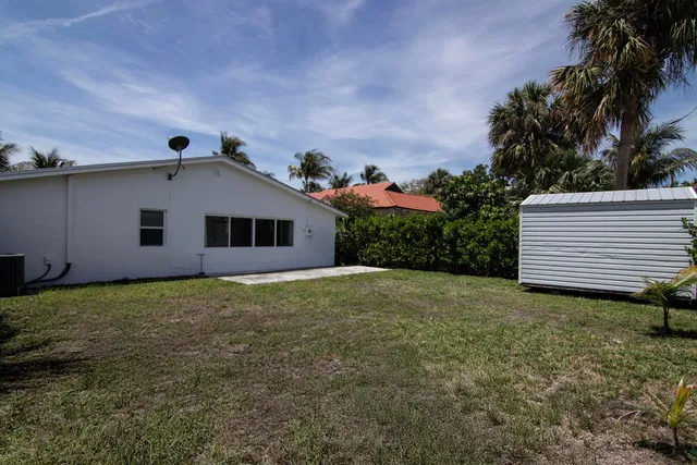 Residence photo 17