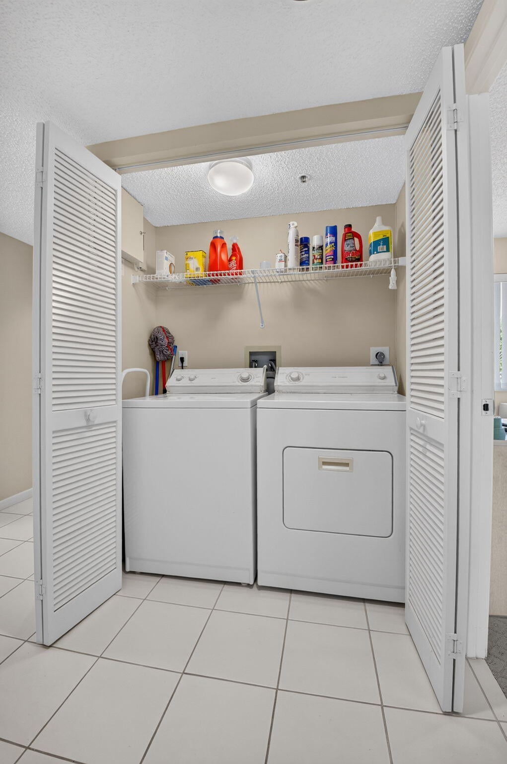 Unit 309 photo 22