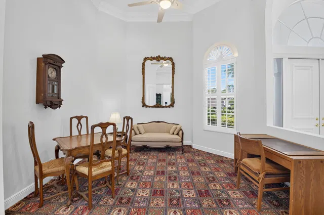 Residence photo 12