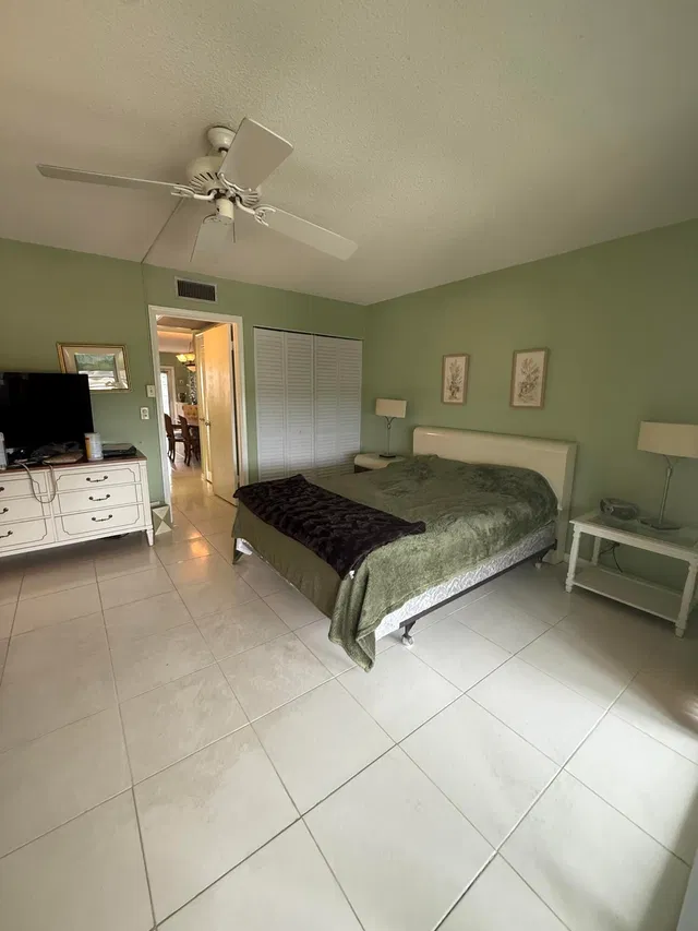 Residence photo 11