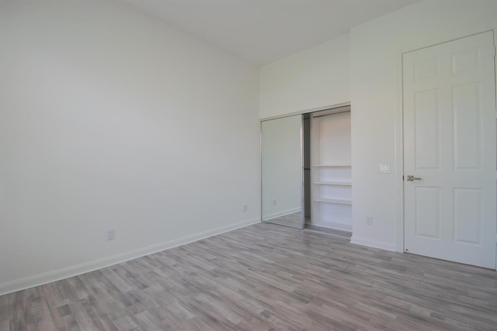 Residence photo 14