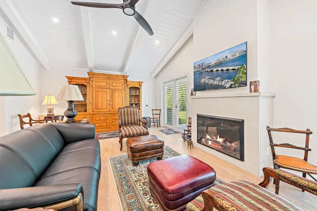 Residence photo 11