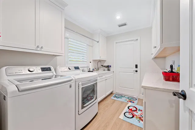 Residence photo 14