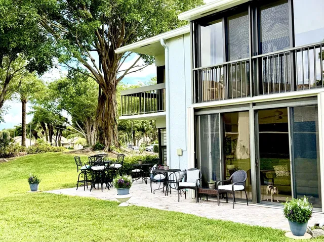 Unit 1214 photo 5