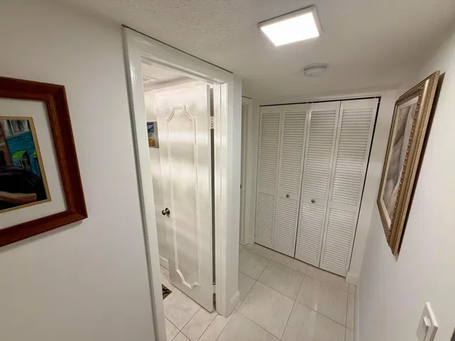 Unit 1214 photo 17