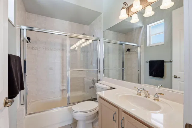 Residence photo 37