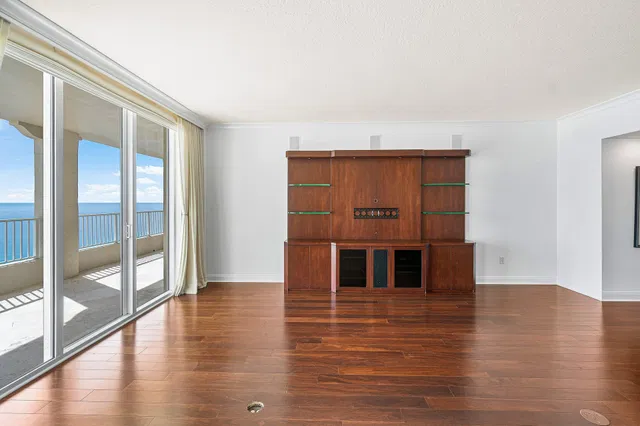  Unit 1503 photo 13
