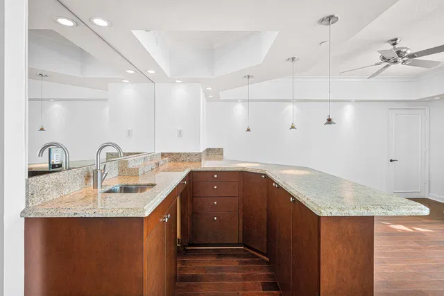  Unit 1503 photo 14