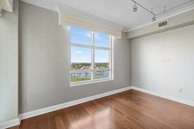  Unit 1503 photo 22