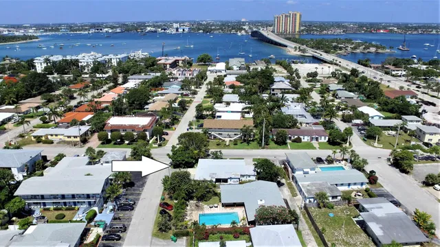Palm Beach Shores Unit 2 photo 8