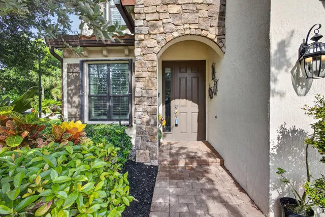 Residence photo 5