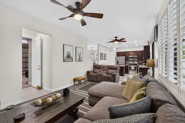Residence photo 25