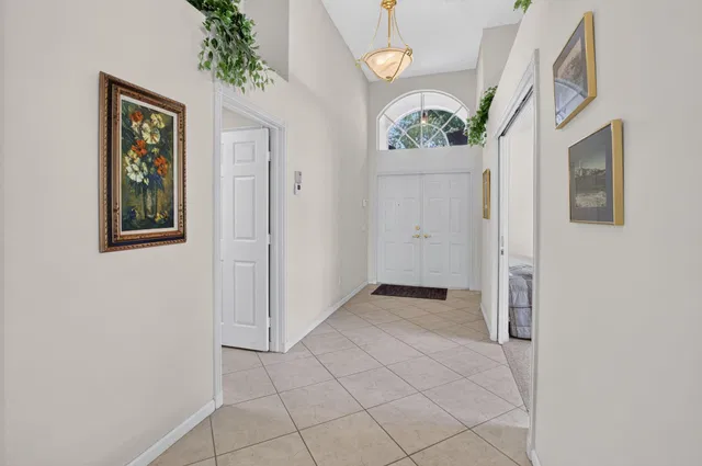  Residence photo 12