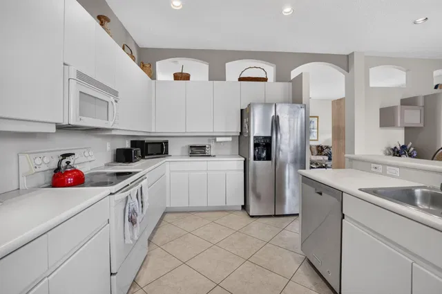 Residence photo 24