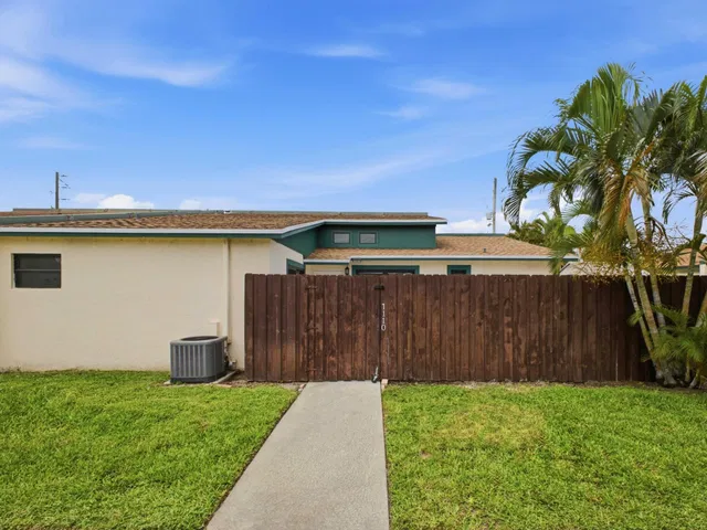 Residence photo 2