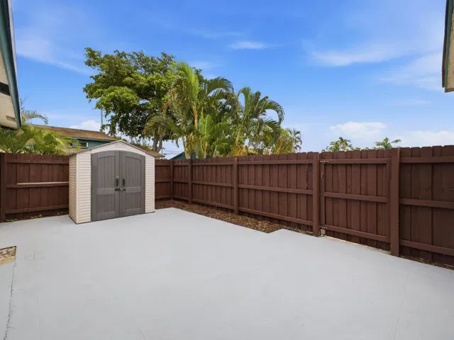 Residence photo 5