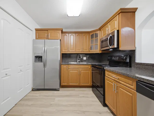 Residence photo 18