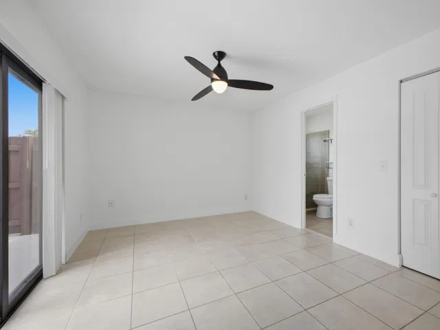 Residence photo 25