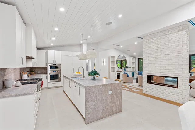 Palm Trail Delray Beach Residence photo 11